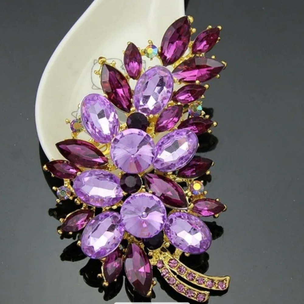 Teal and Emerald Crystal Brooch